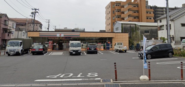 コンビニ　セブンイレブン船橋栄町店（コンビニ）まで291m