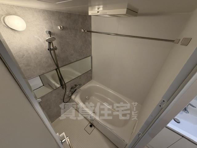 地下鉄御堂筋線 東三国駅 徒歩5分 15階建 築1年の風呂写真