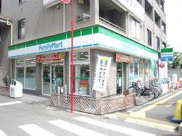 コンビニ　ファミリーマート（コンビニ）まで240m