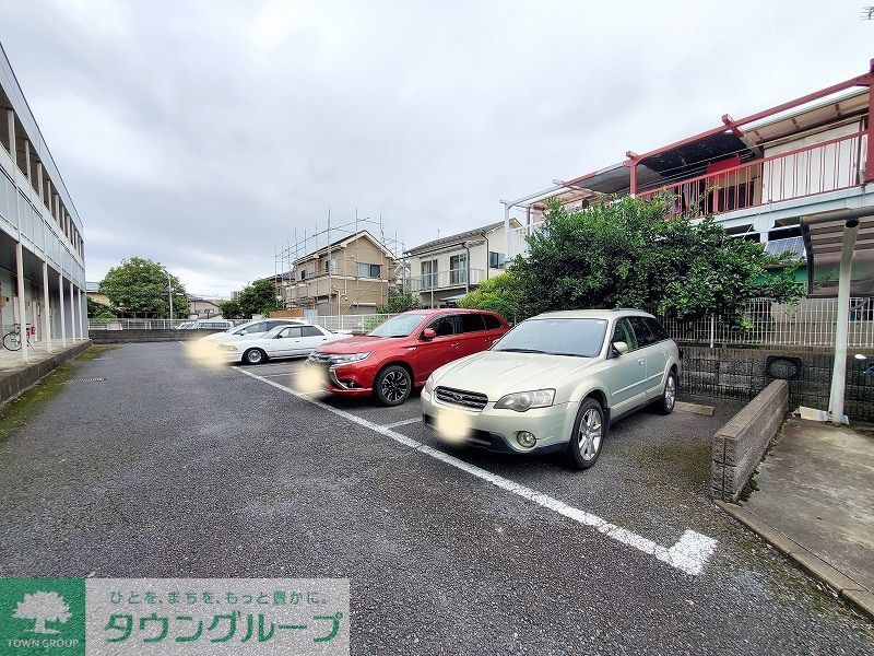 駐車場　駐車場