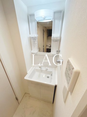 洗面設備　洗面台です。