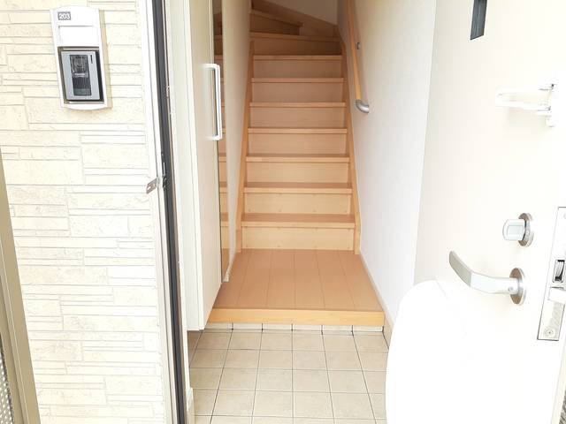 玄関　落ち着いた玄関です