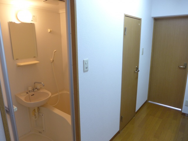 アバンティ学南町の内装写真