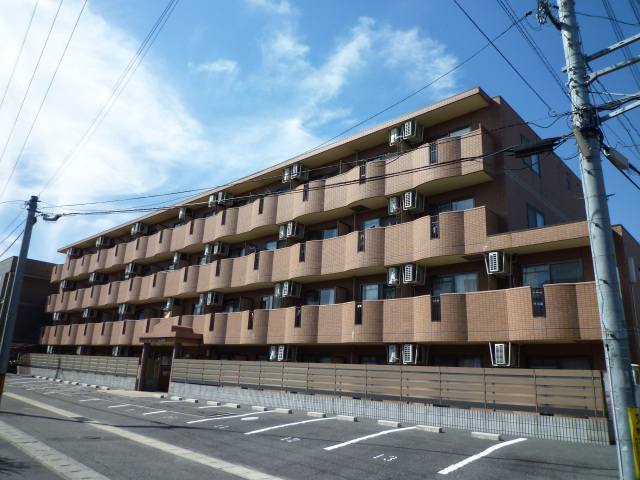 アバンティ学南町