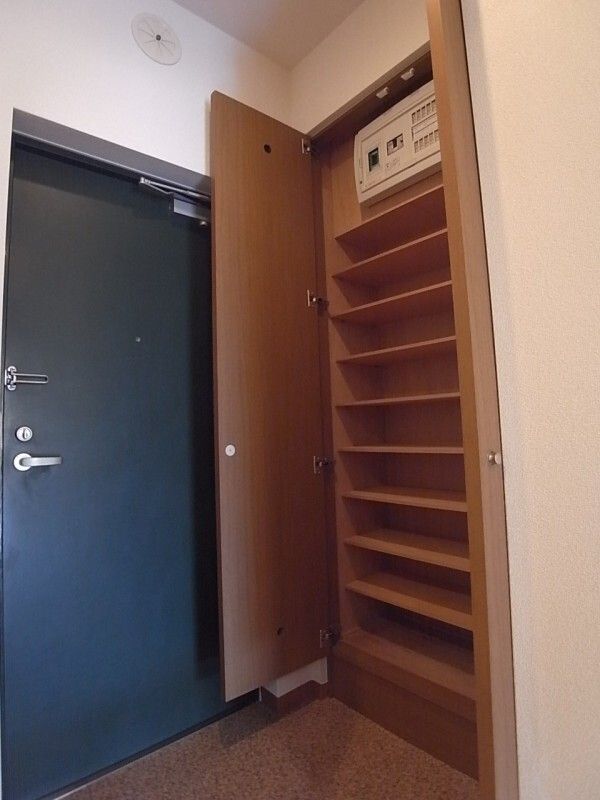 収納　朝日レジデンス　東京都板橋区東新町１