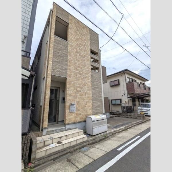 地下鉄東山線 中村公園駅 徒歩11分 築9年