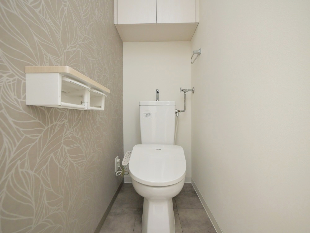 地下鉄東西線 円山公園駅 徒歩9分 10階建 築6年のトイレ写真