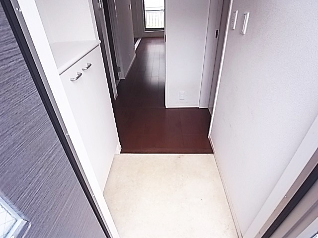 リンクス岡本の玄関写真