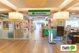 コンビニ　ファミリーマート京都光華女子大学／Ｓ店（コンビニ）まで413m