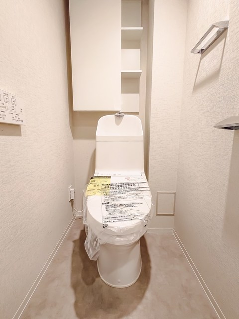 トイレ　※写真は同タイプ住戸です。