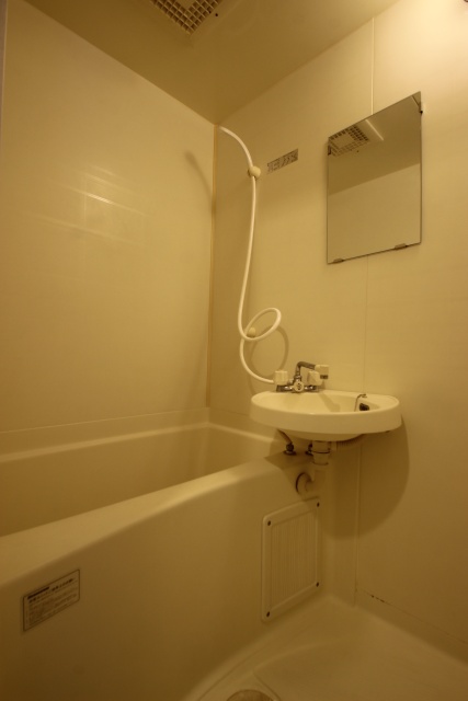 バス・シャワールーム　同物件別室