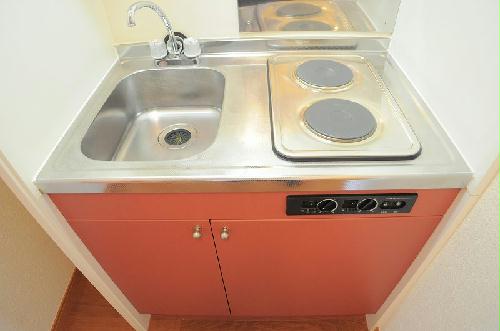 キッチン　コンロは電気コンロになります。