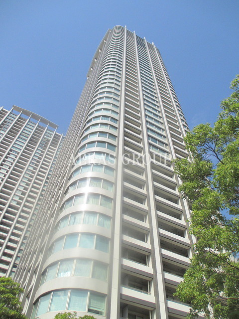東京ツインパークスライトウイングの建物外観