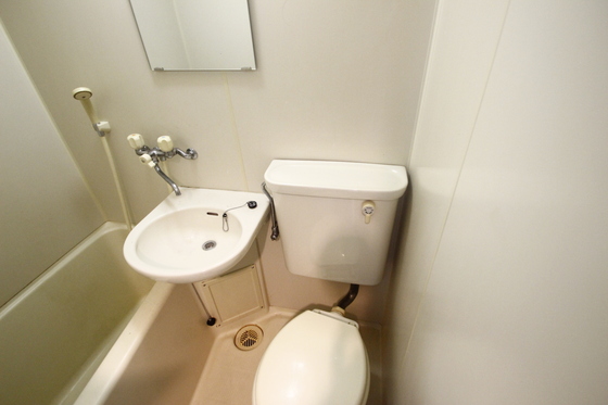 洗面設備　※別部屋の写真です