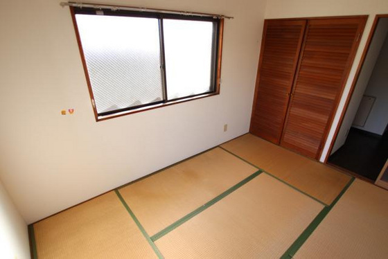 居室・リビング　※別部屋の写真です