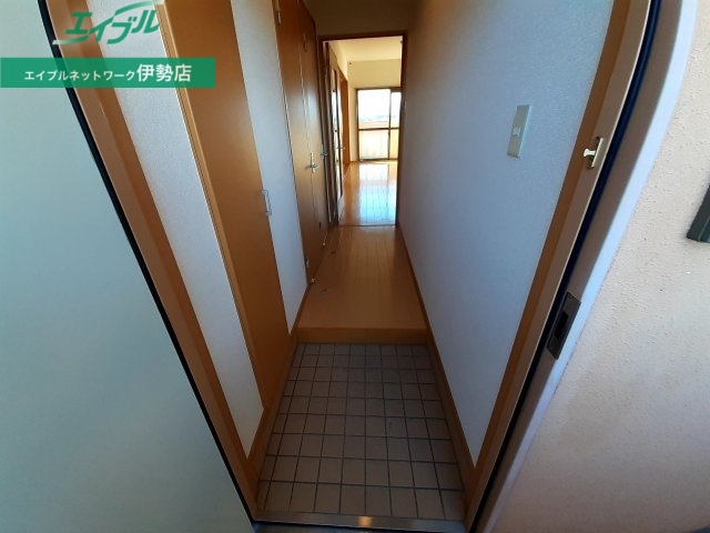 玄関　同型参考写真