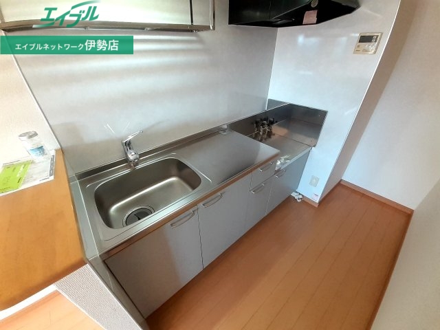 キッチン　同型参考写真