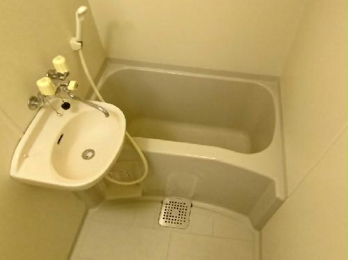 バス・シャワールーム　浴室スペースです。