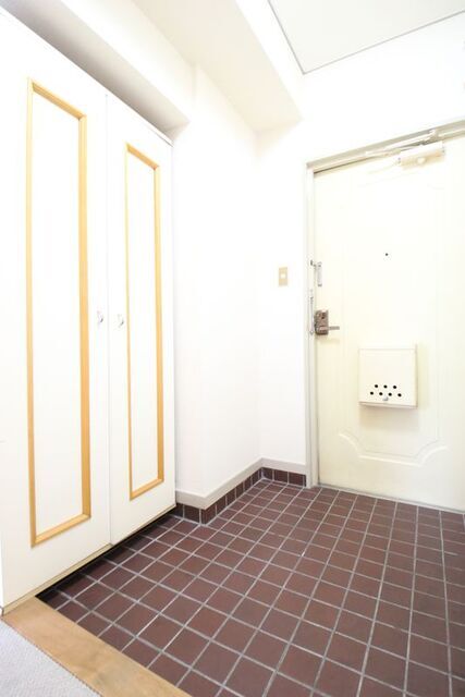 玄関　※別号室の参考写真、現況優先です※