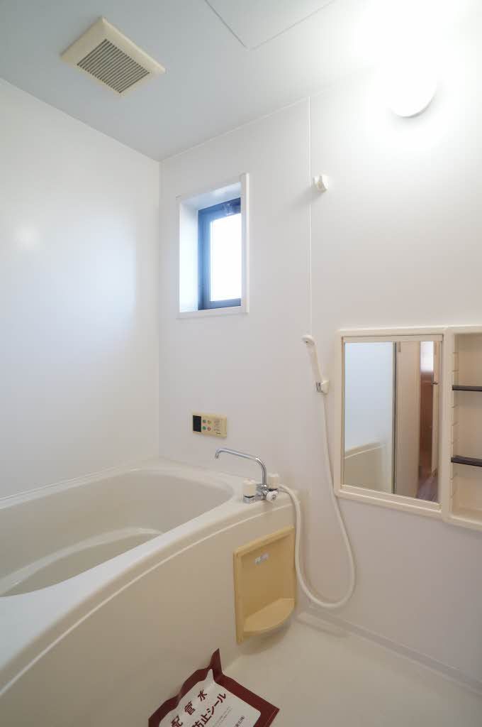 バス・シャワールーム　バスルーム