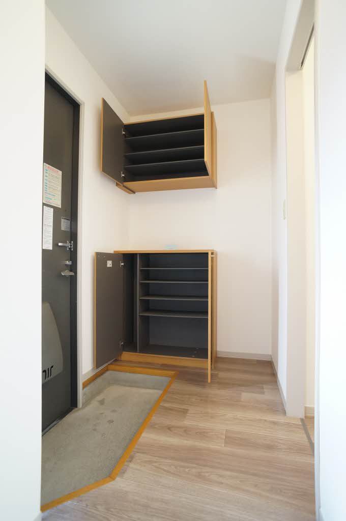 玄関　シューズボックス