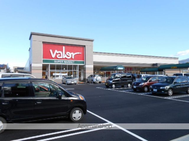 スーパー　バロー（スーパー）まで604m