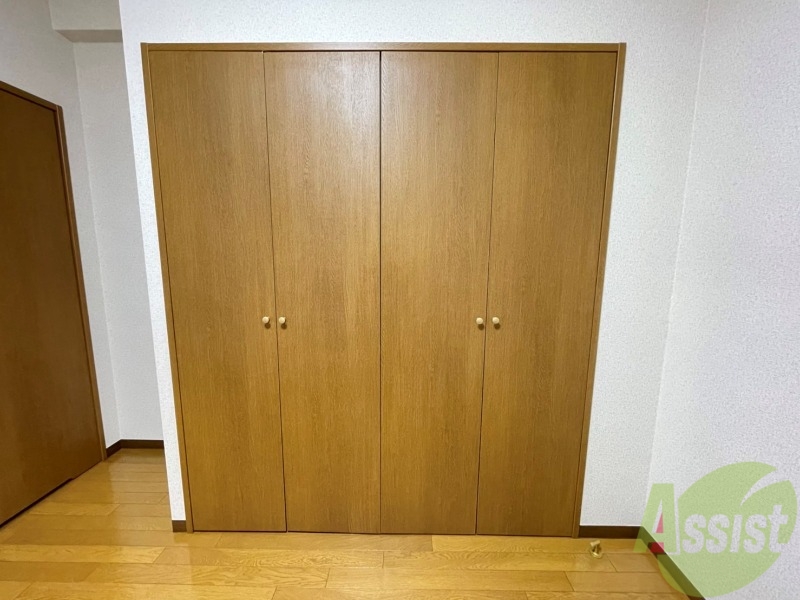 収納　リビングには大きめのクローゼットがあります！