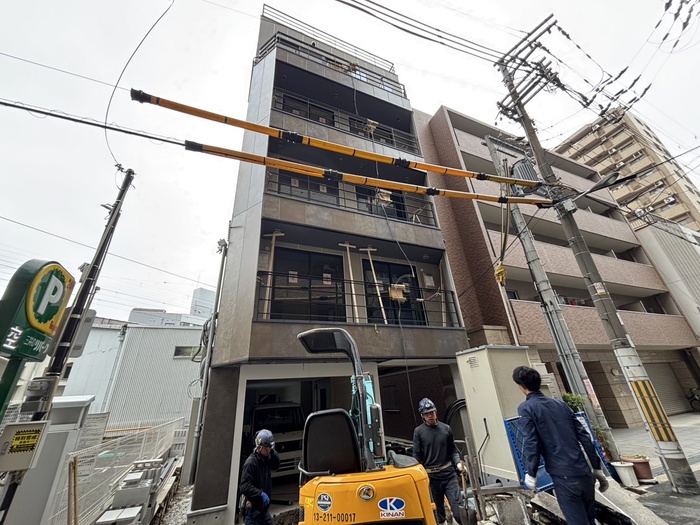 建物外観　建築中