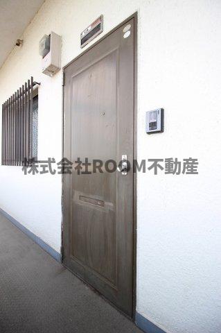 玄関　収納もある玄関です