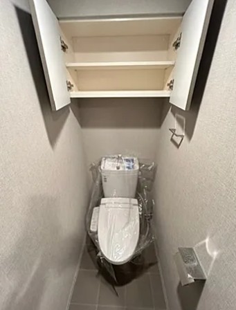 トイレ　別タイプ部屋　参考写真です
