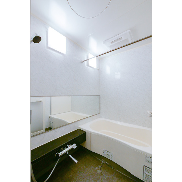 バス・シャワールーム　バス