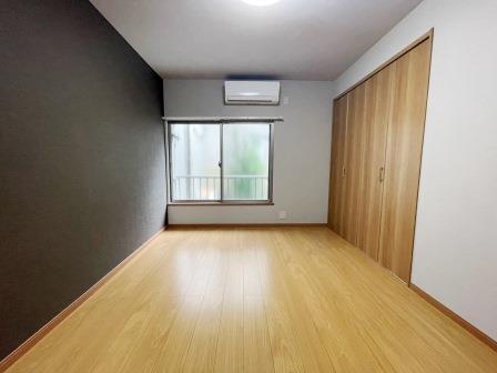 居室・リビング　こちらの居間で趣味の時間をお楽しみください