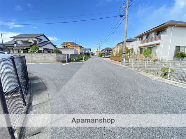 その他　前面道路（その他）まで0m