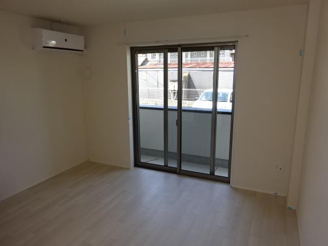 居室・リビング　寝室