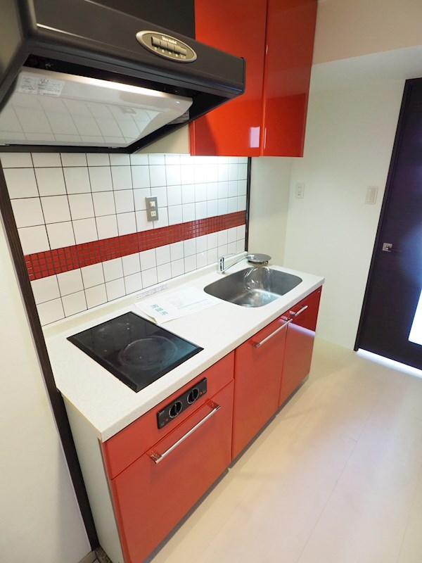 キッチン　2口コンロ。きれいな内装