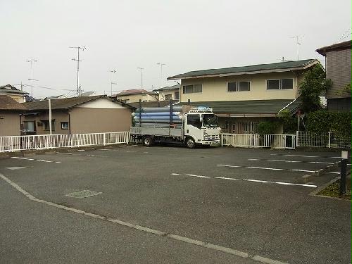 駐車場　現状優先