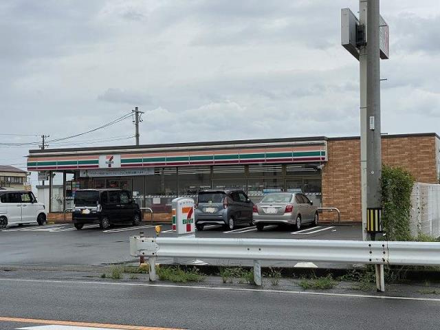 コンビニ　セブンイレブン（コンビニ）まで1319m