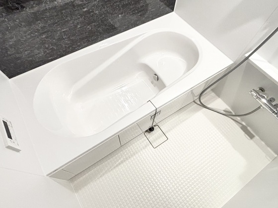 バス・シャワールーム　一坪風呂（同仕様タイプ）