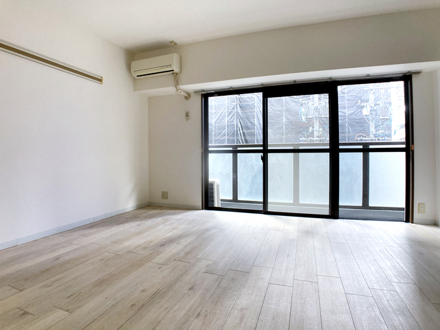 居室・リビング　エアコン付きで快適なお部屋