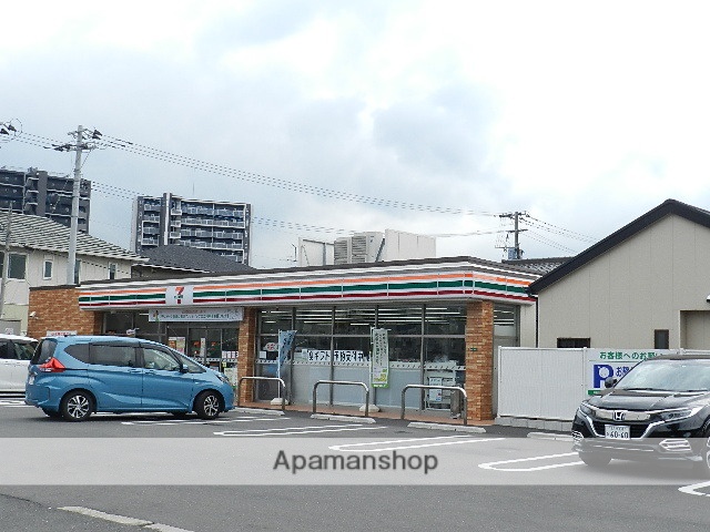 コンビニ　セブンイレブン小倉貴船町店（コンビニ）まで305m