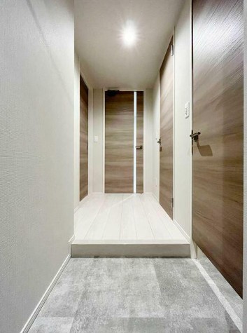 玄関　同タイプ別部屋のお写真です