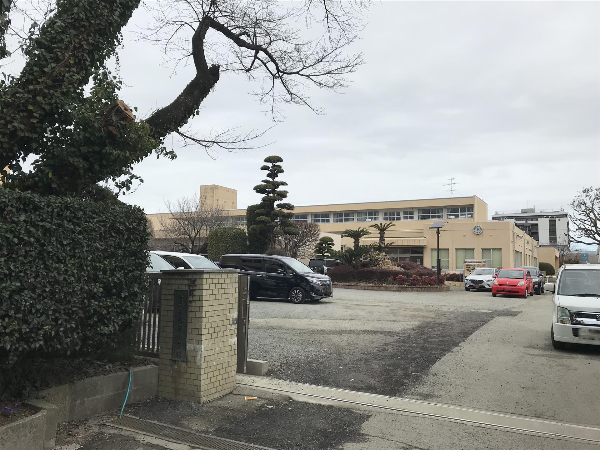 小学校　益城町立広安小学校（小学校）まで295m