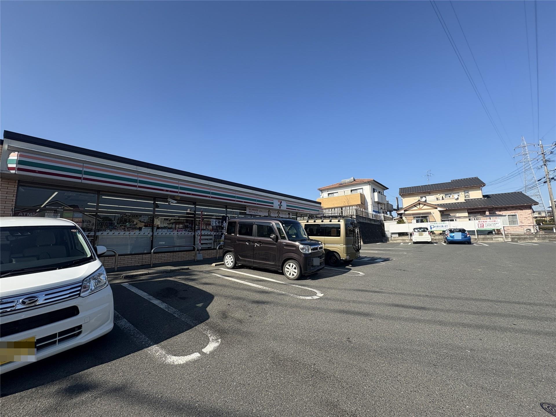 コンビニ　セブンイレブン益城広安小入口店（コンビニ）まで581m