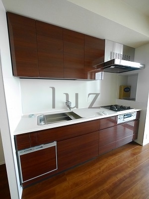 キッチン　3口コンロのシステムキッチンです！