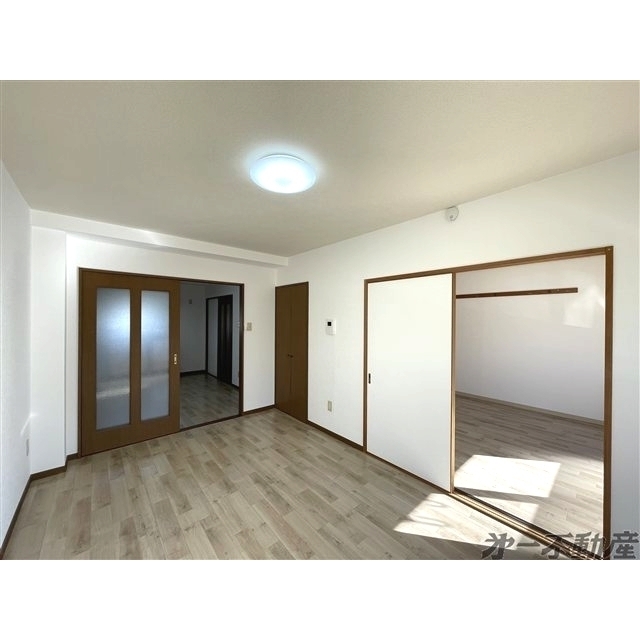 居室・リビング　洋室