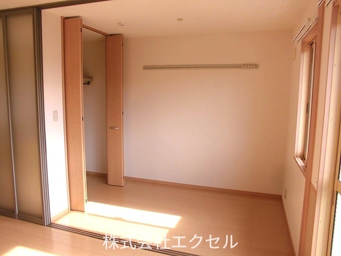 その他部屋・スペース　フローリングの室内です。