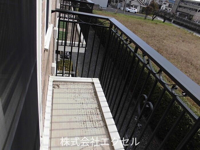 バルコニー　南向きで日当たり良好です。