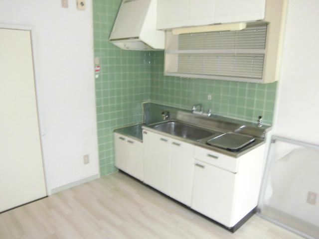 キッチン　２口のガスコンロが設置できます