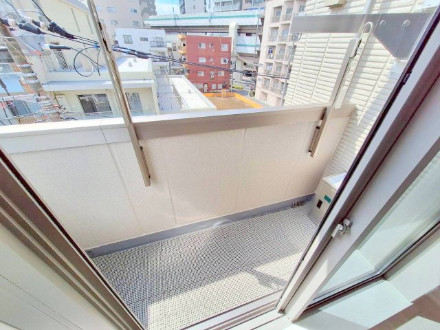 バルコニー　バルコニーがあります