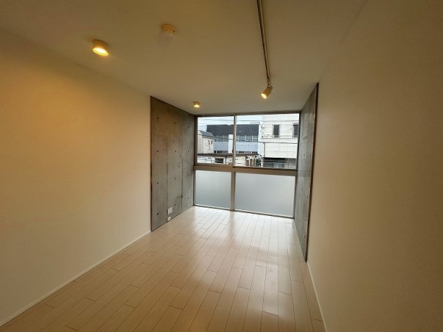 居室・リビング　写真と現況が異なる場合は現況を優先いたします。